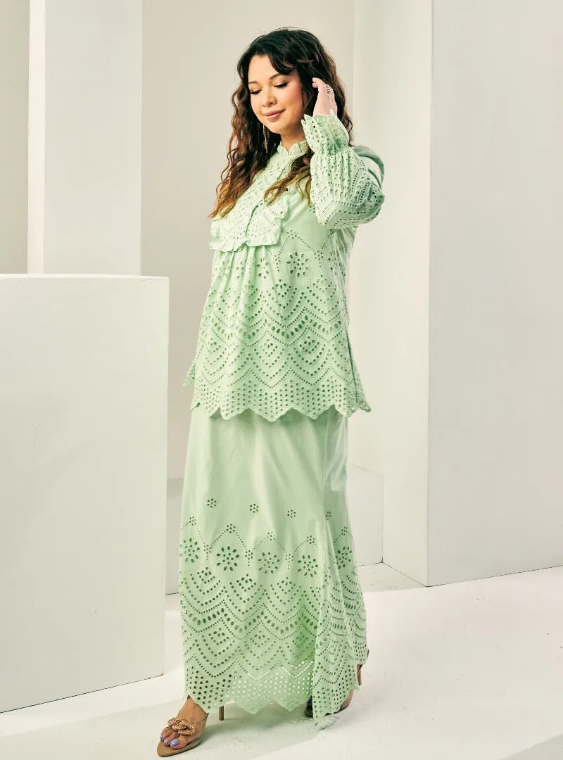 PO TUN EZZAH Eyelet Kurung