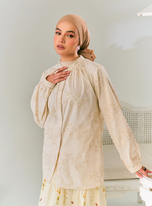 Kemeja Valerie Floral Embroidered