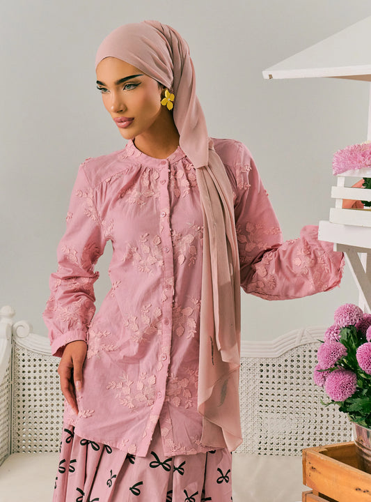 Kemeja Valerie Floral Embroidered