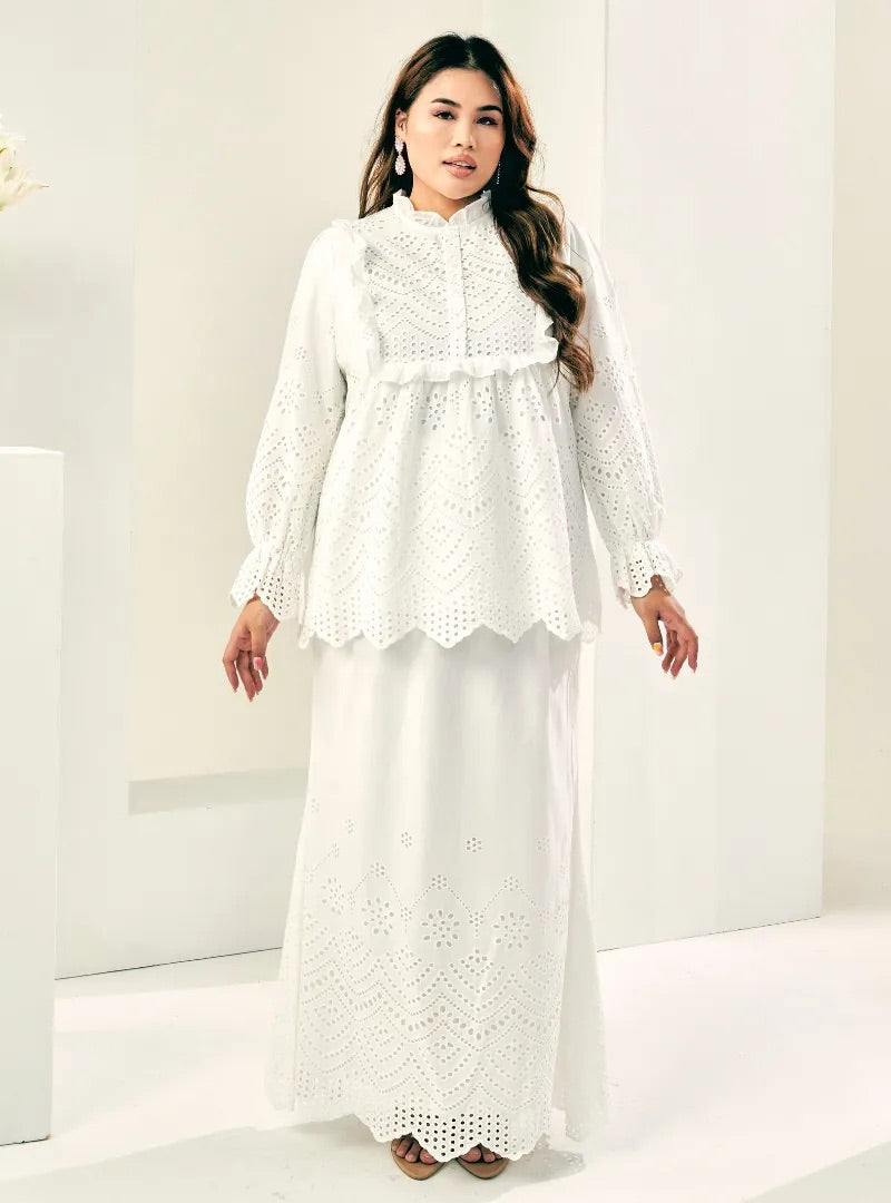 PO TUN EZZAH Eyelet Kurung