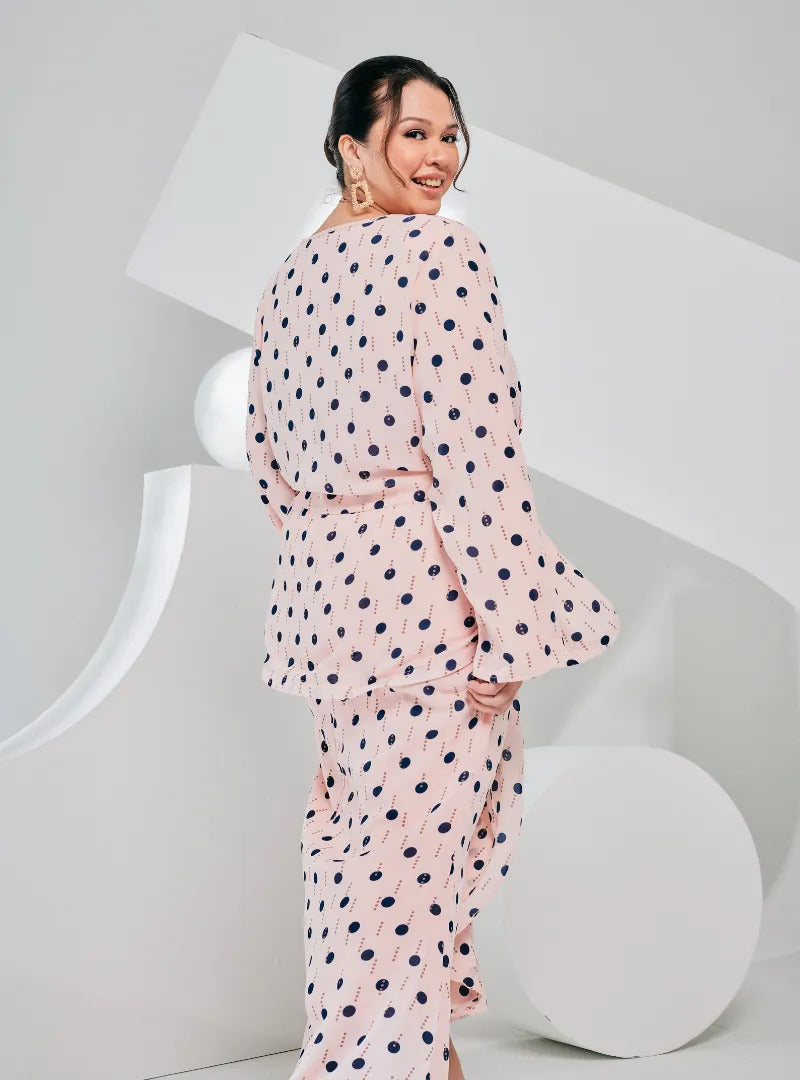 Front Cross Polka Dotted Peplum Kurung