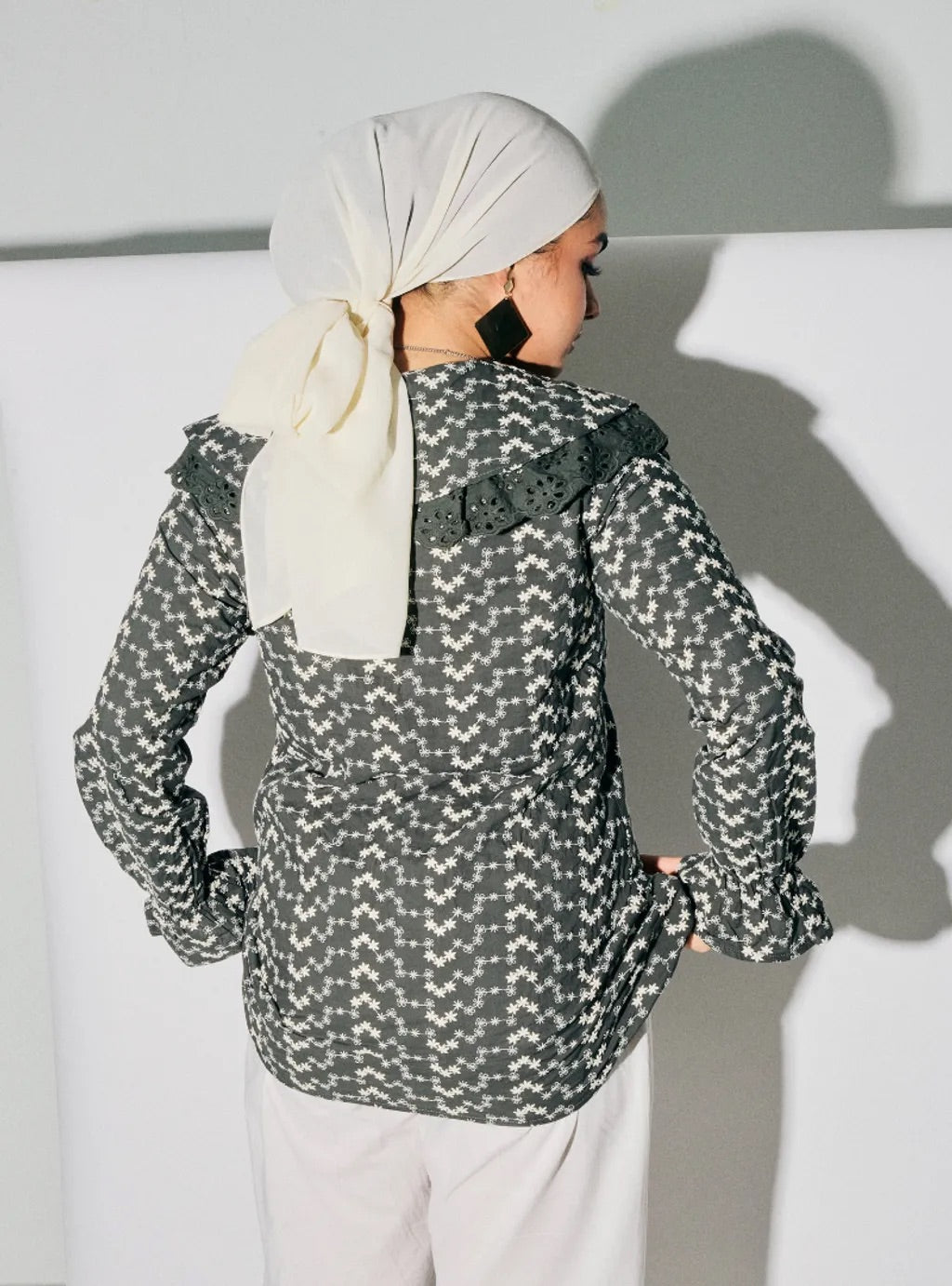 Atasan Maisara Eyelet Ruffles Top