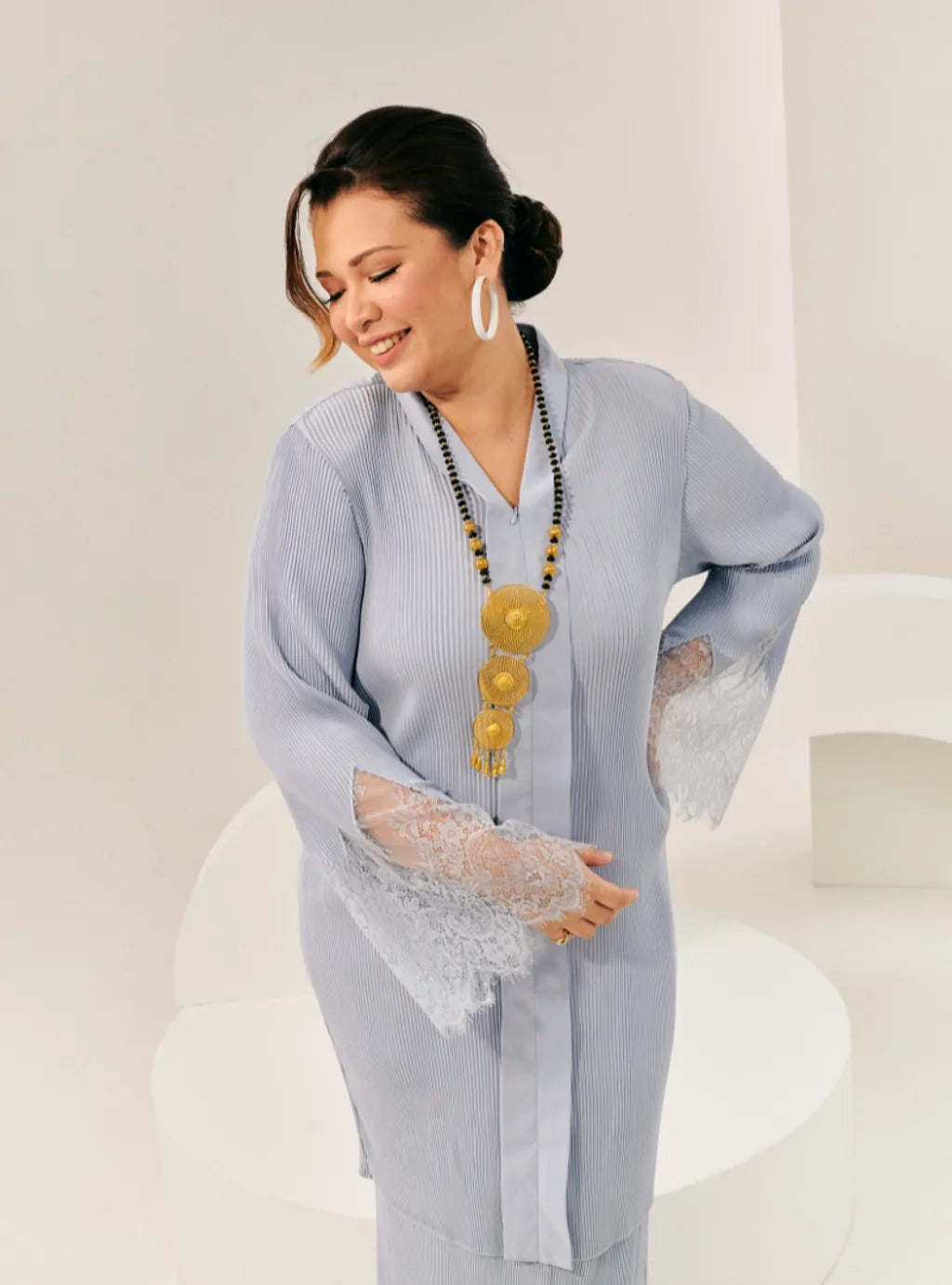 Tun Jamilah Embrodered Pleated Kebarung