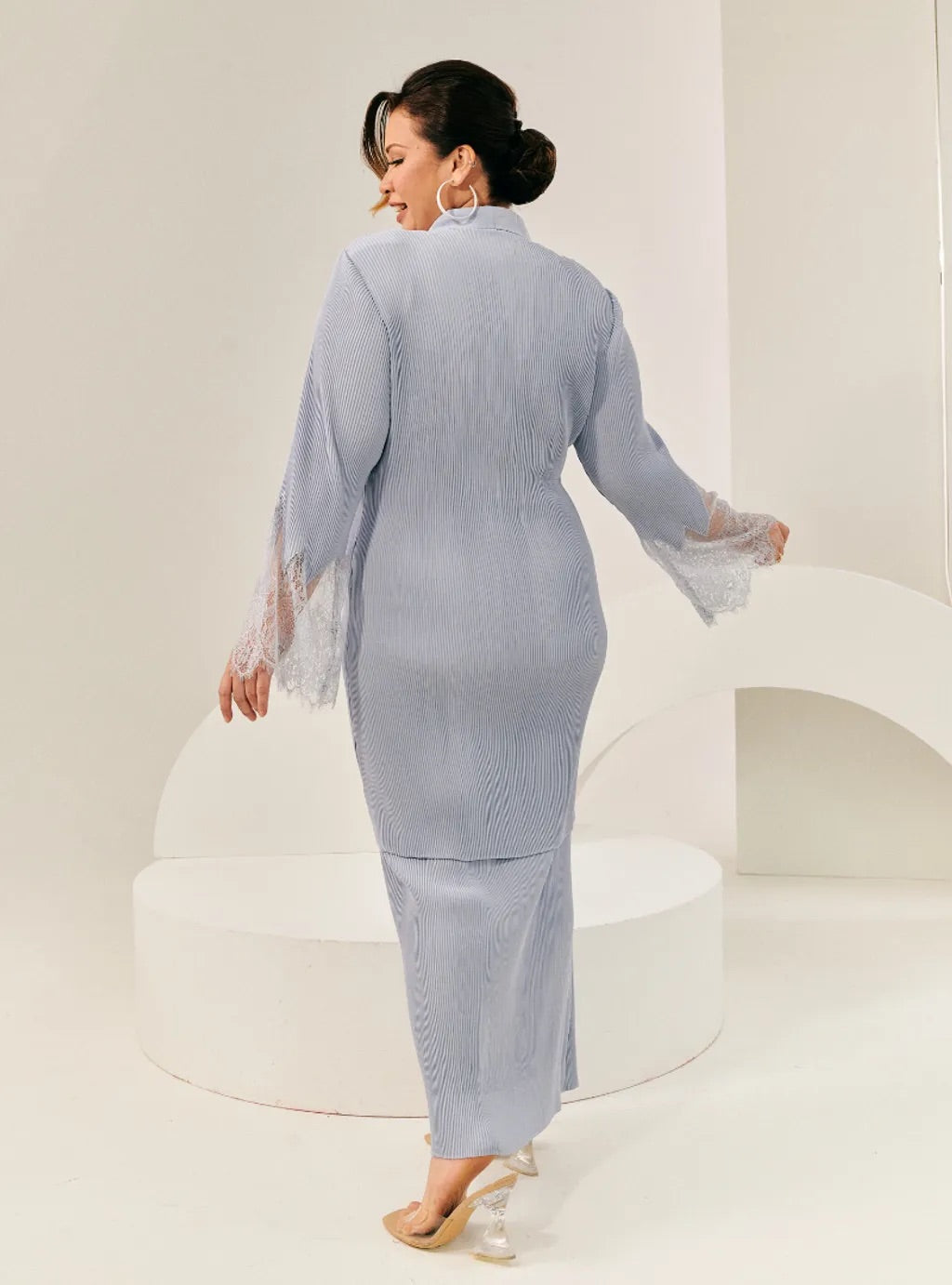 Tun Jamilah Embrodered Pleated Kebarung