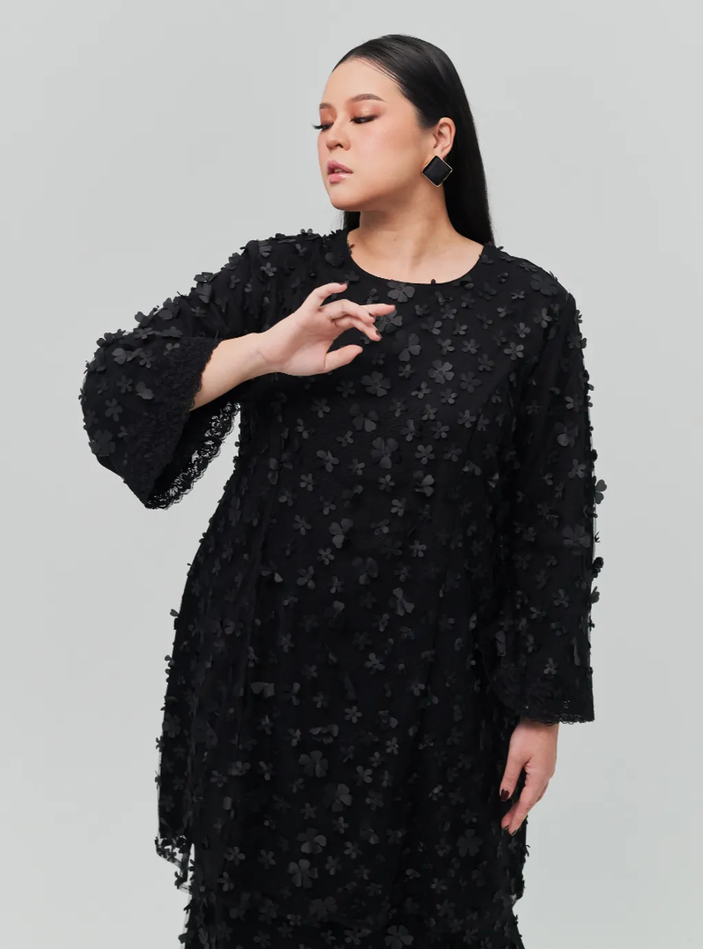 Setelan Tun Sharifah 3D Flower Lace Kurung