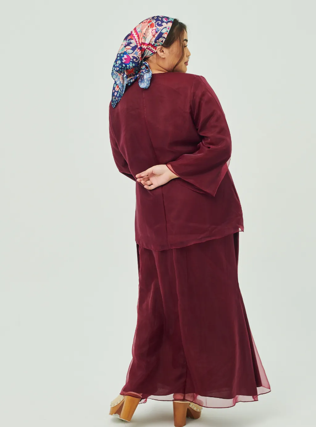 Setelan Tun Aminah Organza Basic Kurung