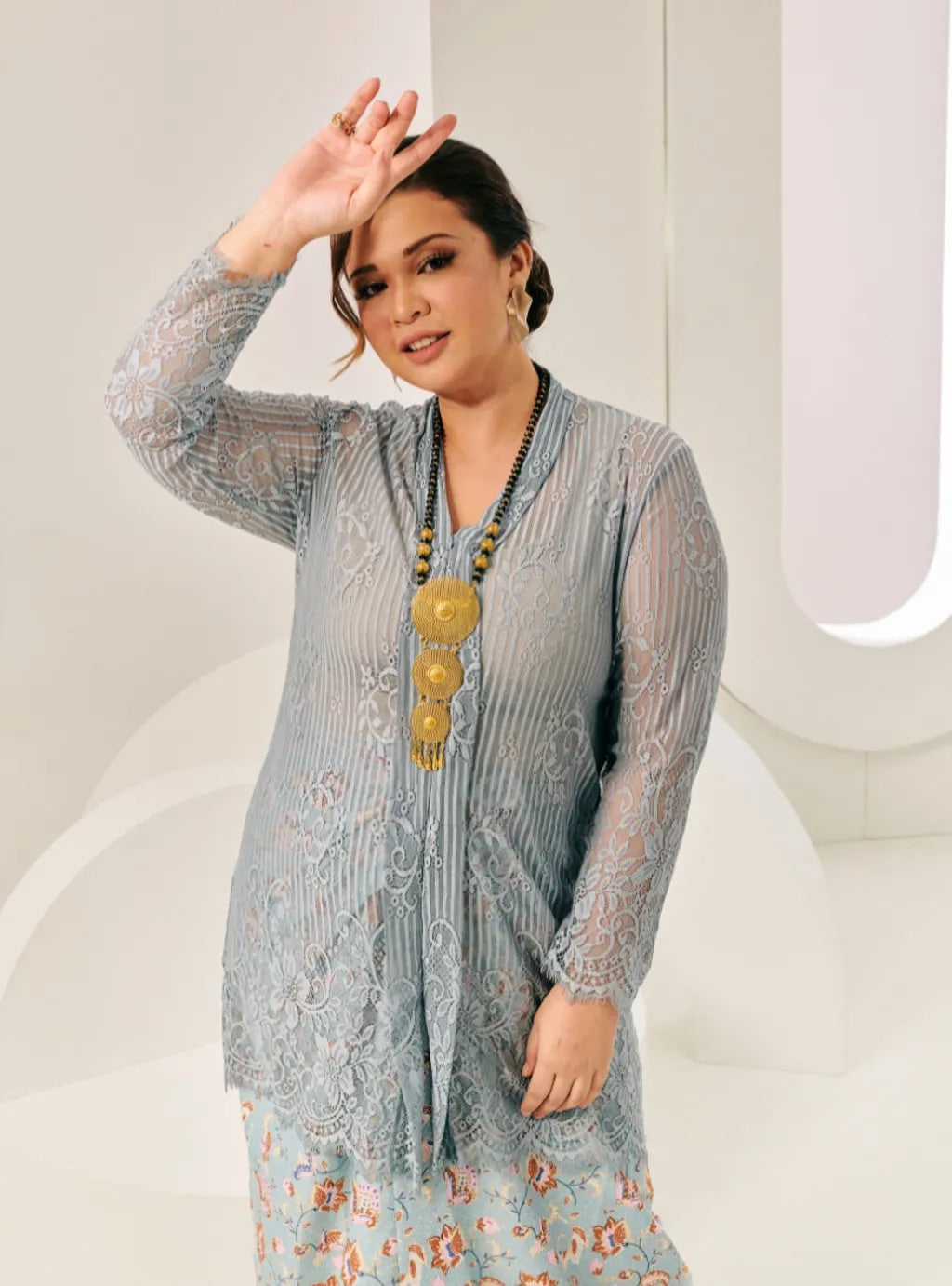 Setelan Tun Basirah Nyonya Set