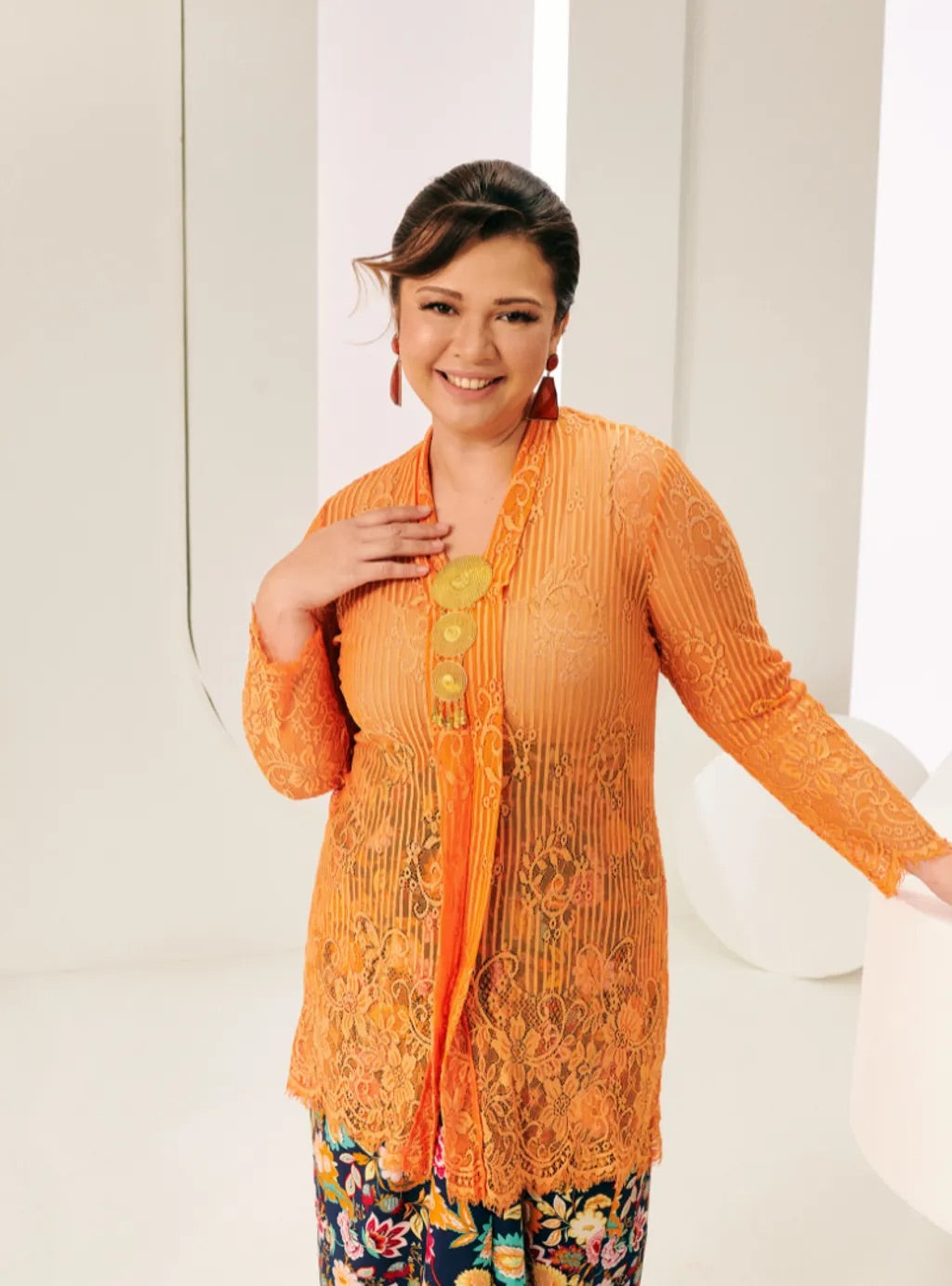 Setelan Tun Basirah Nyonya Set