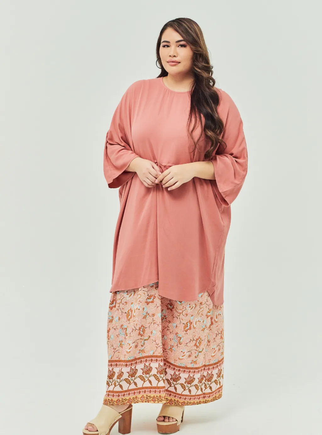 Tun Bedah Kaftan X Pario Skirt