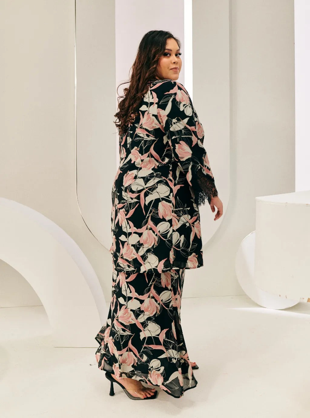 Tun Rokiah Printed Kurung Pahang