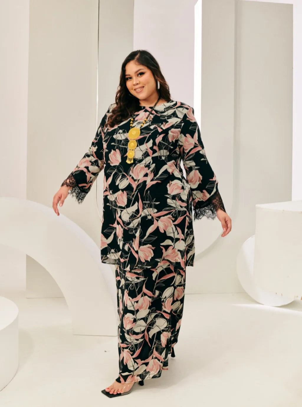 Tun Rokiah Printed Kurung Pahang