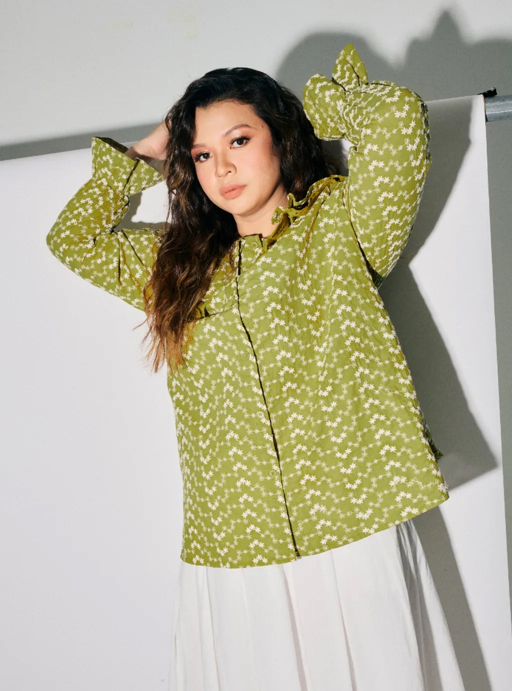 Atasan Maisara Eyelet Ruffles Top