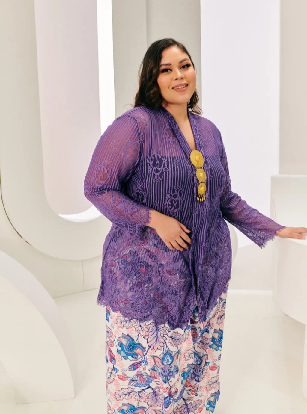 Setelan Tun Basirah Nyonya Set