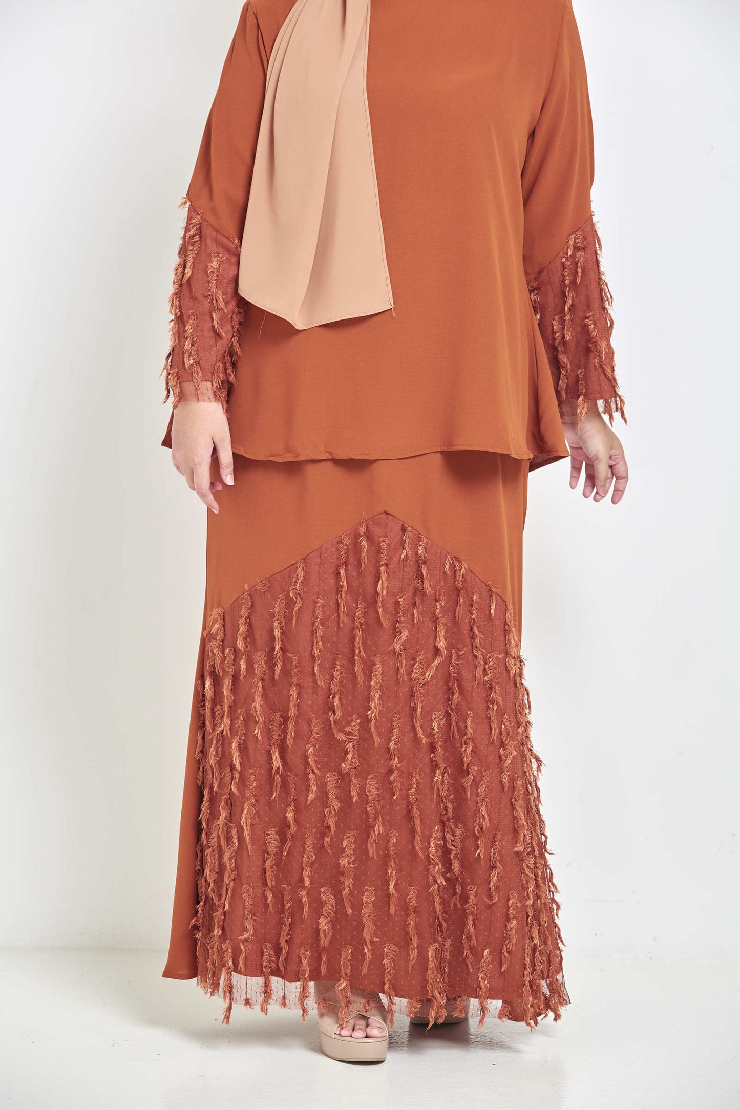 Curva Fabulous - The Minimalist - Lalang Feathers Series - CURVA FABULOUS INDONESIA - Outfit Sets