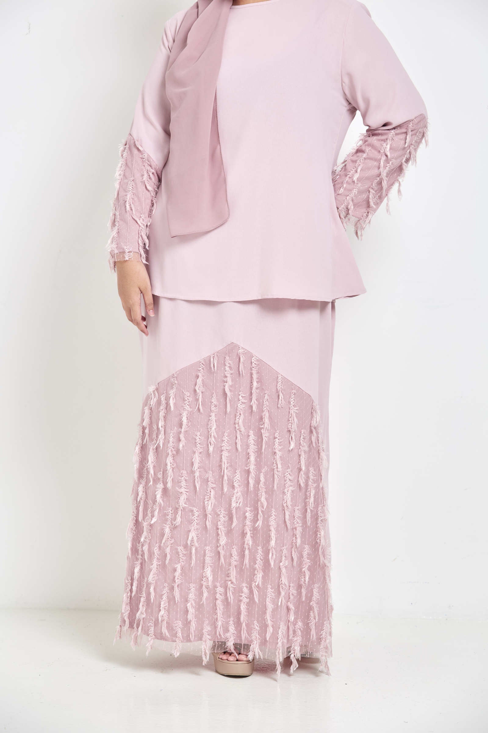 Curva Fabulous - The Minimalist - Lalang Feathers Series - CURVA FABULOUS INDONESIA - Outfit Sets