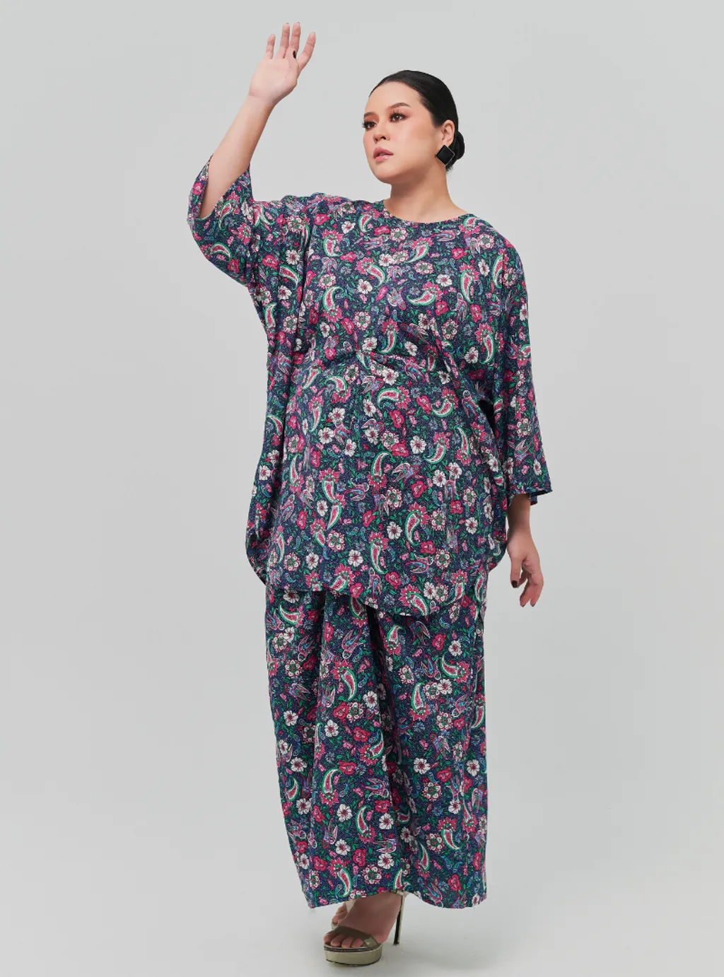 The Vintage Opah Kurung Set
