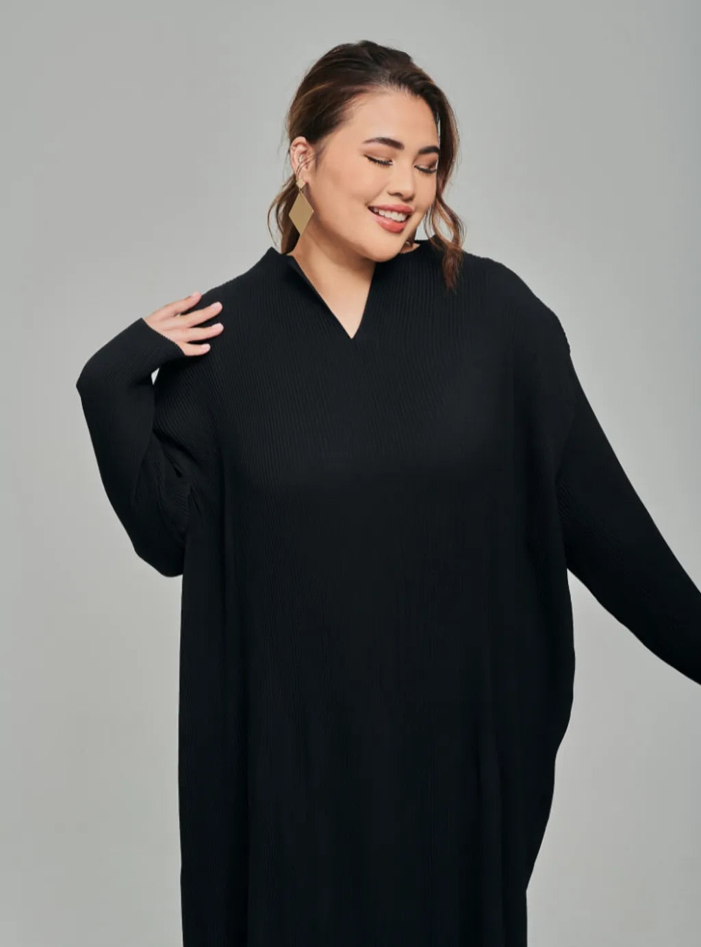 Tun Aimellia Plisket Maxi Dress