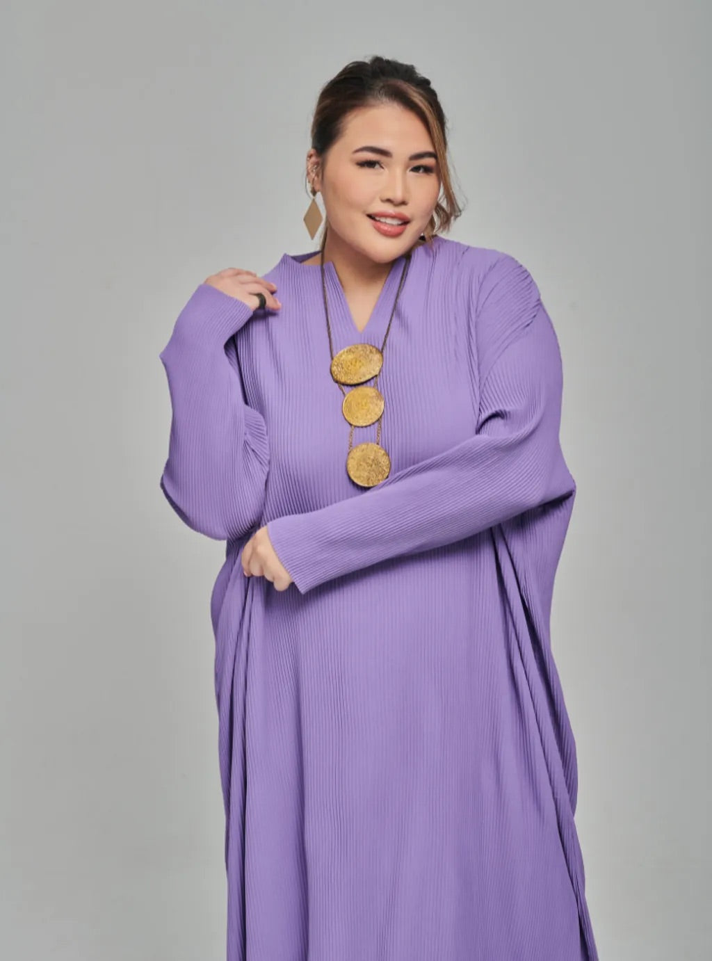 Tun Aimellia Plisket Maxi Dress