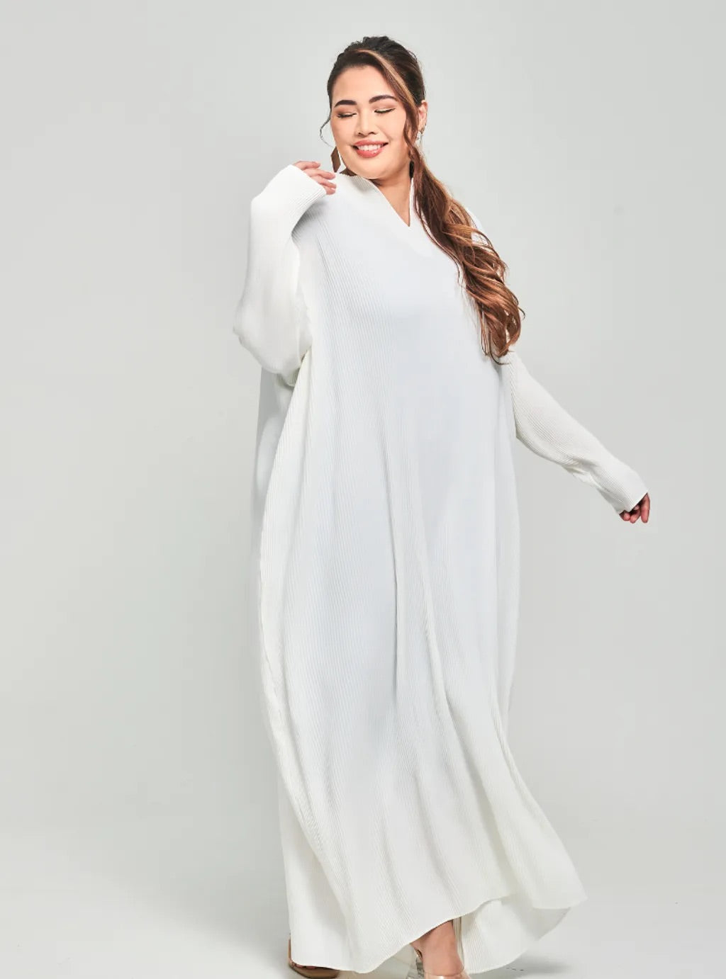 Tun Aimellia Plisket Maxi Dress