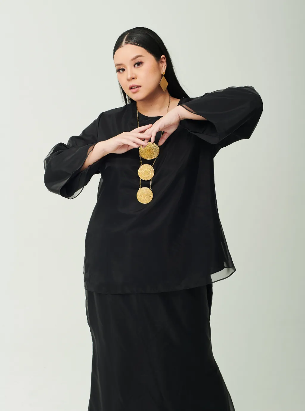 Setelan Tun Aminah Organza Basic Kurung