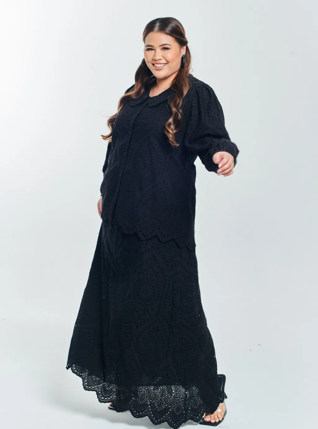 Setelan Tun Hasmah Eyelet Doll