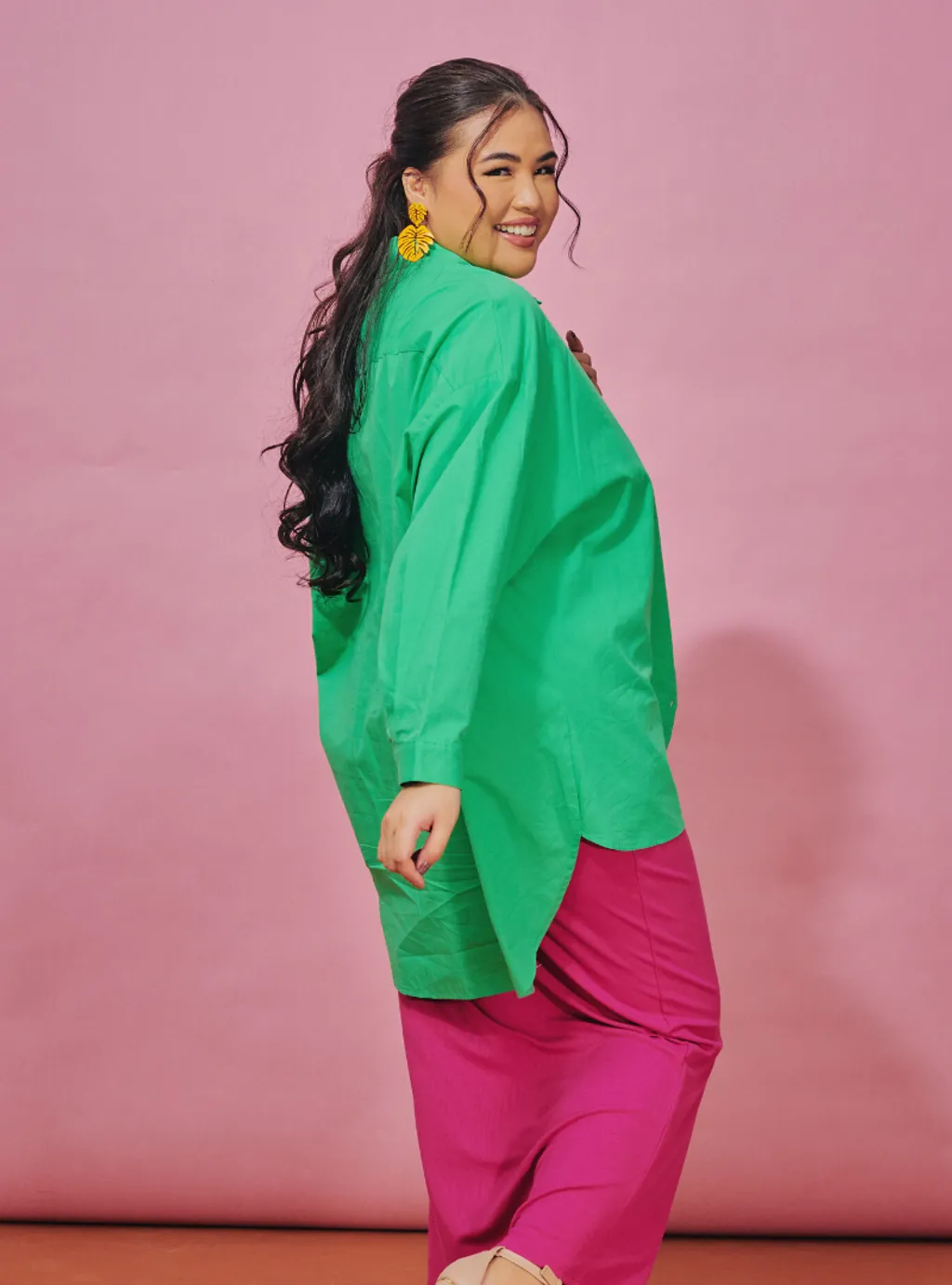 Curva Fabulous - Kemeja Dropped Shoulder Oversize Shirt - New Batch Vibrant  Green Series - CURVA FABULOUS INDONESIA - Shirts & Tops