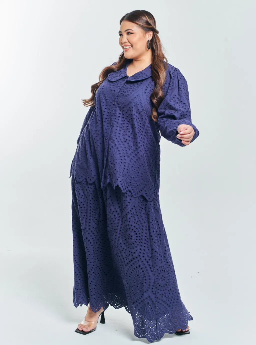 Setelan Tun Hasmah Eyelet Doll