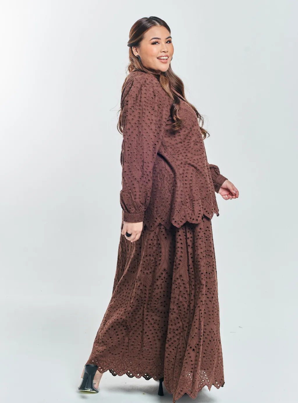 Setelan Tun Hasmah Eyelet Doll