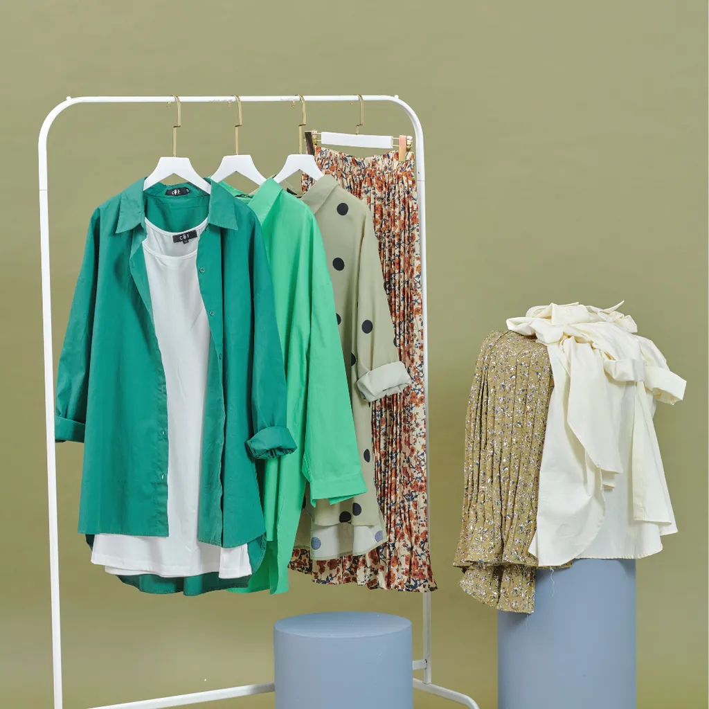 Curva Fabulous - Kemeja Dropped Shoulder Oversize Shirt - New Batch Vibrant  Green Series - CURVA FABULOUS INDONESIA - Shirts & Tops