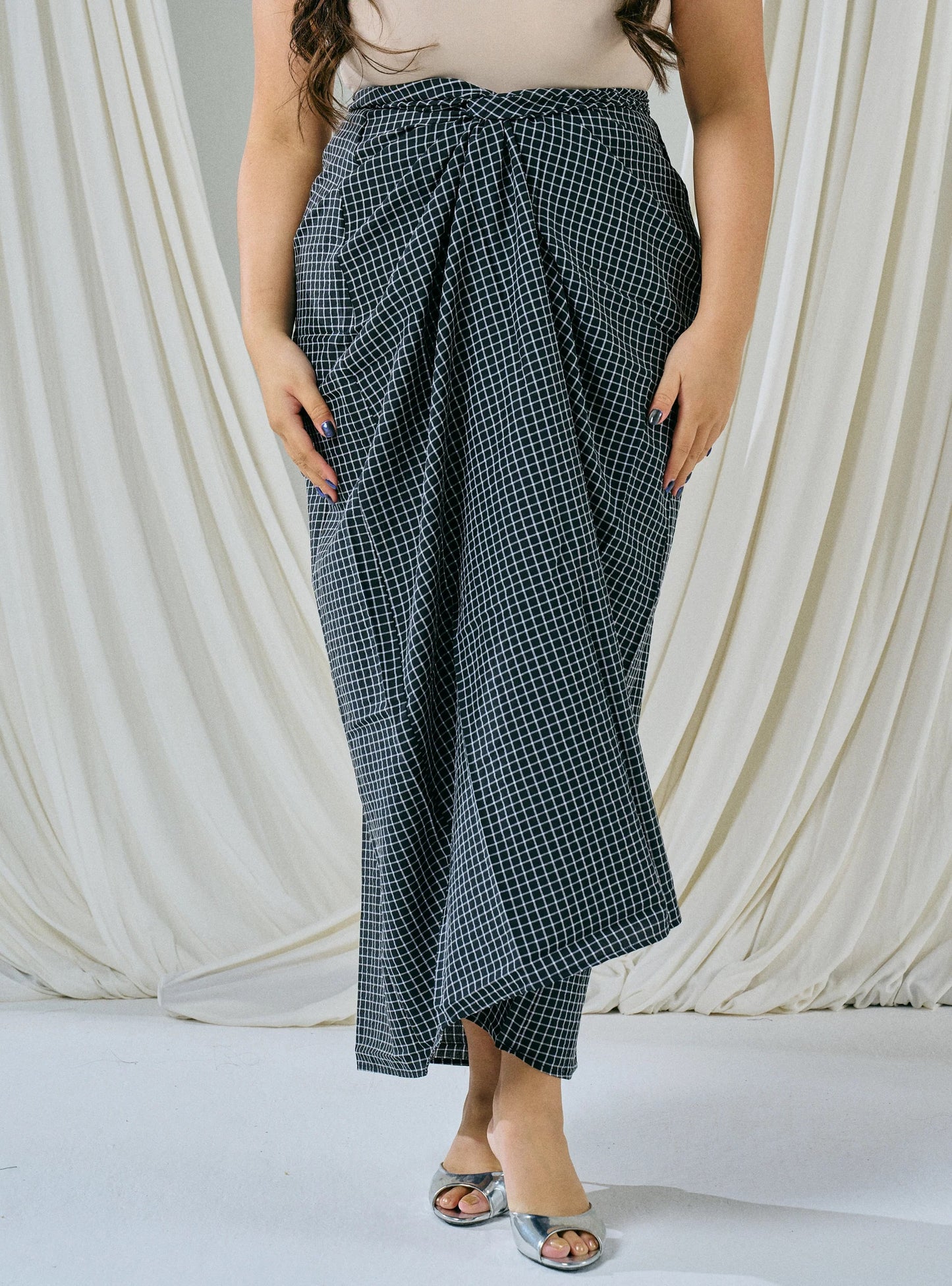 PO HENING LEBARAN - Melly Instant Pario Wrap Skirt Only - Black Small Checked