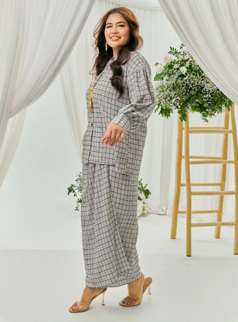 PO TUN ZALEHA Raya Checked Doll Kurung