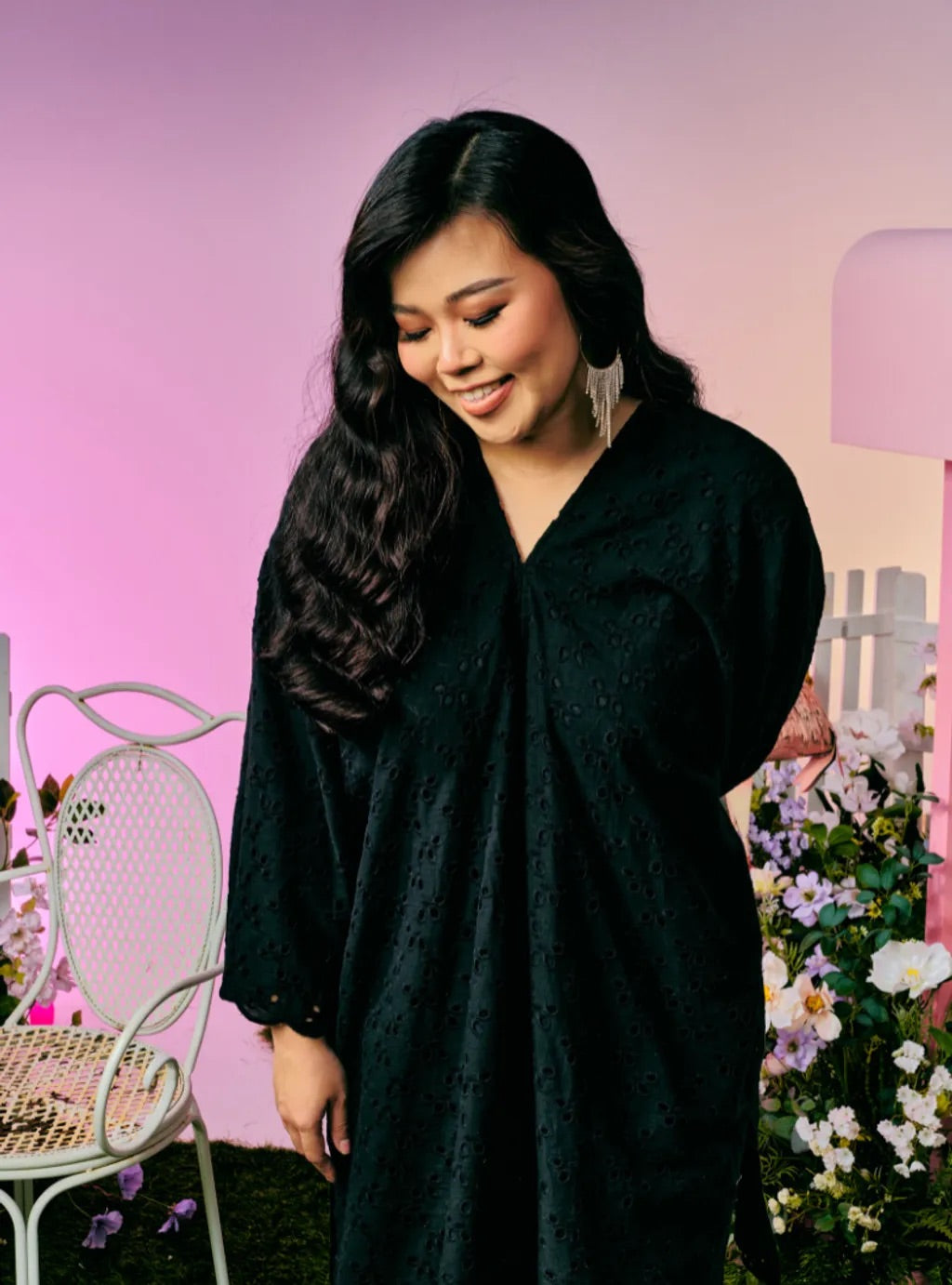 PO TUN YASMIN Raya Embroidered Eyelet Oversize Kurung