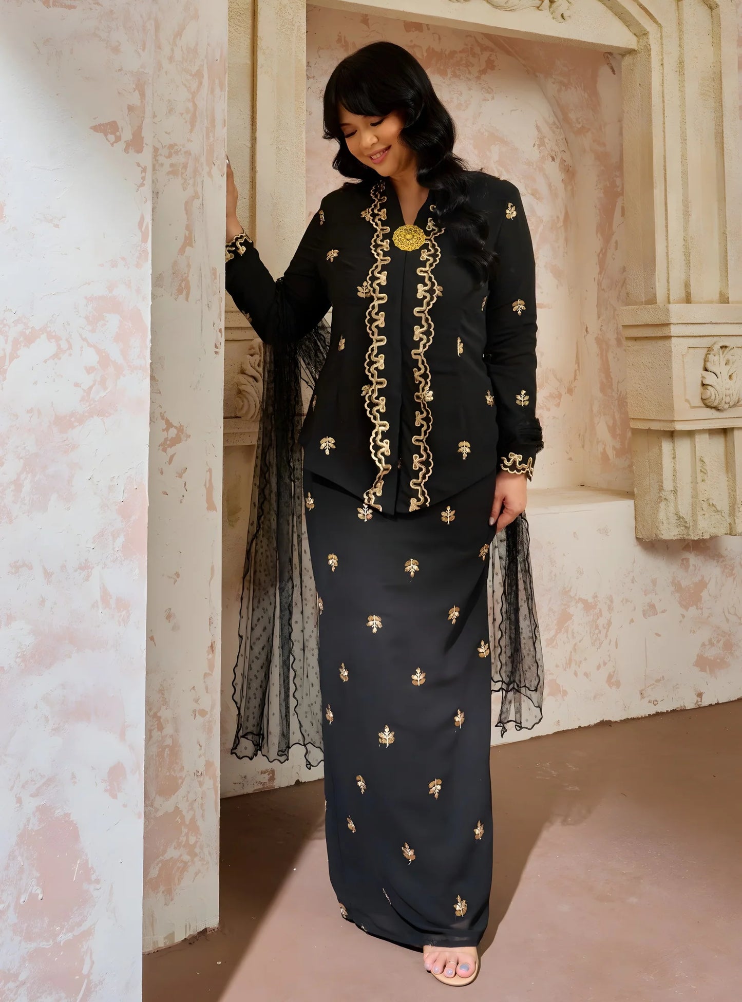 Setelan Seri Fatimah Embroidered Kebaya Kurung