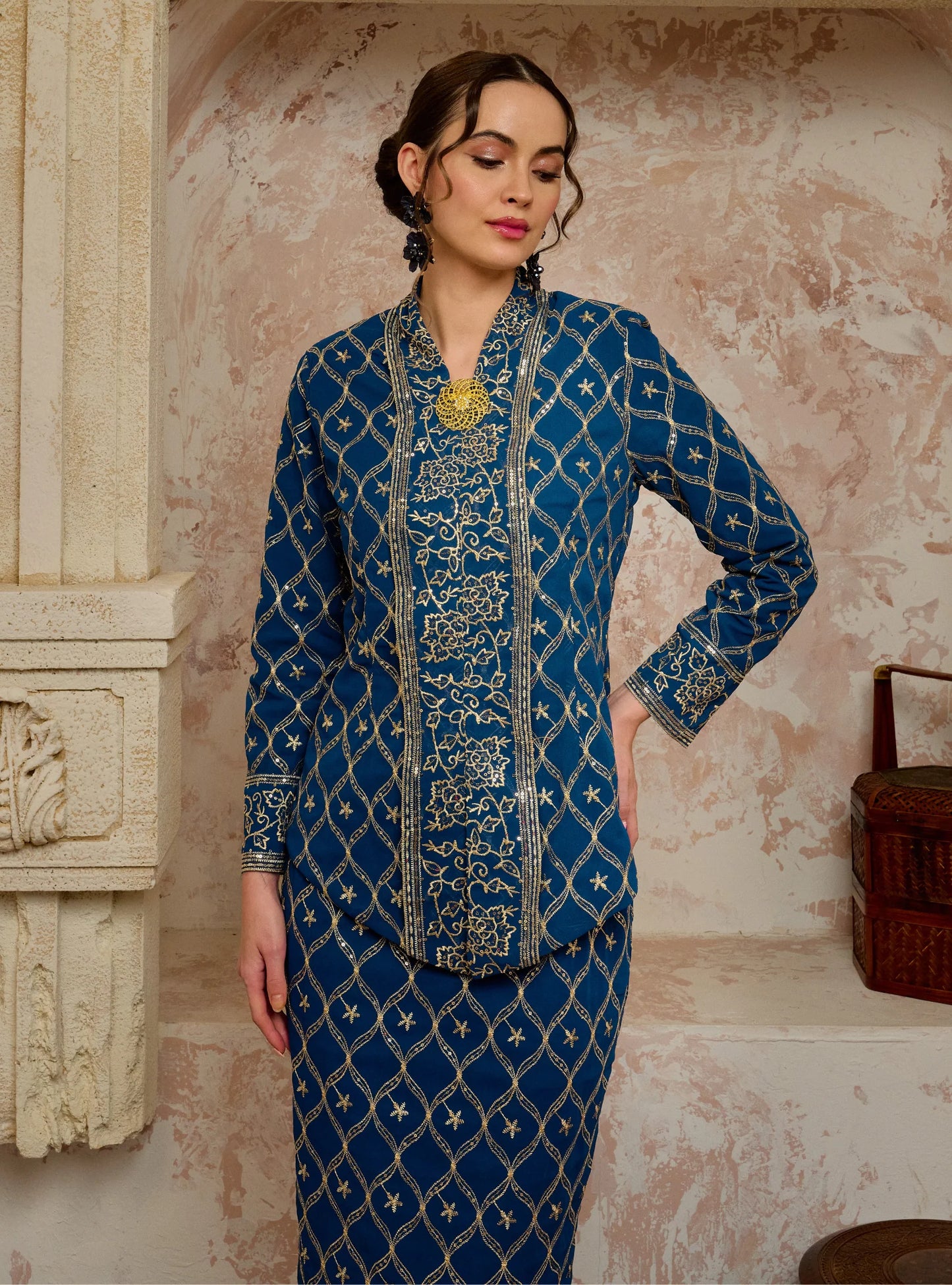 Setelan Seri Cempaka Embroidered Kebaya Kurung