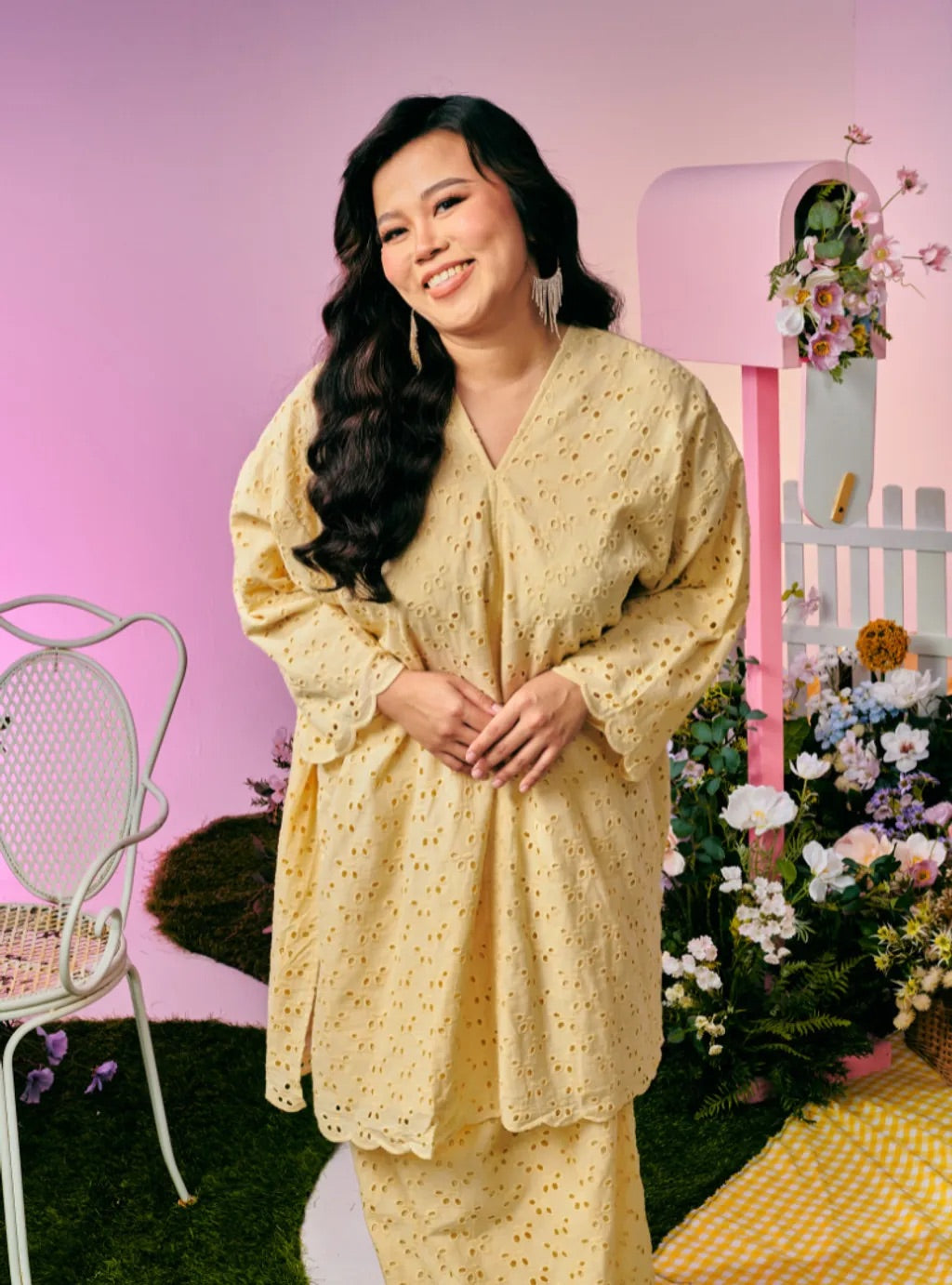 PO TUN YASMIN Raya Embroidered Eyelet Oversize Kurung