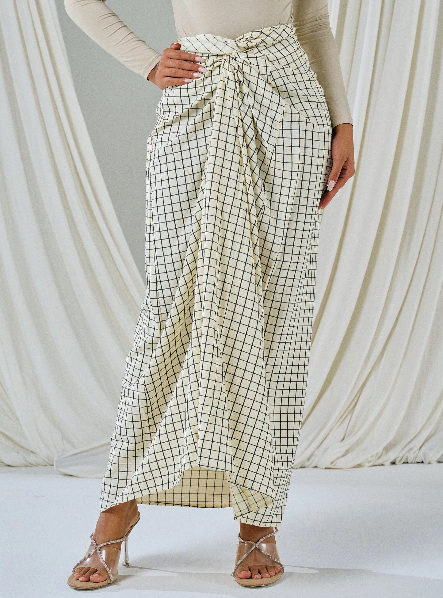 PO HENING LEBARAN - Melly Instant Pario Wrap Skirt Only - Sand White Checked