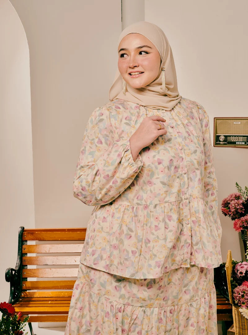 PO Bambi Button-Front Top