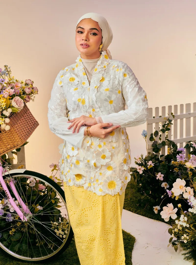 PO TUN JAEDA 3D Raya Embroidered Kebaya Kurung