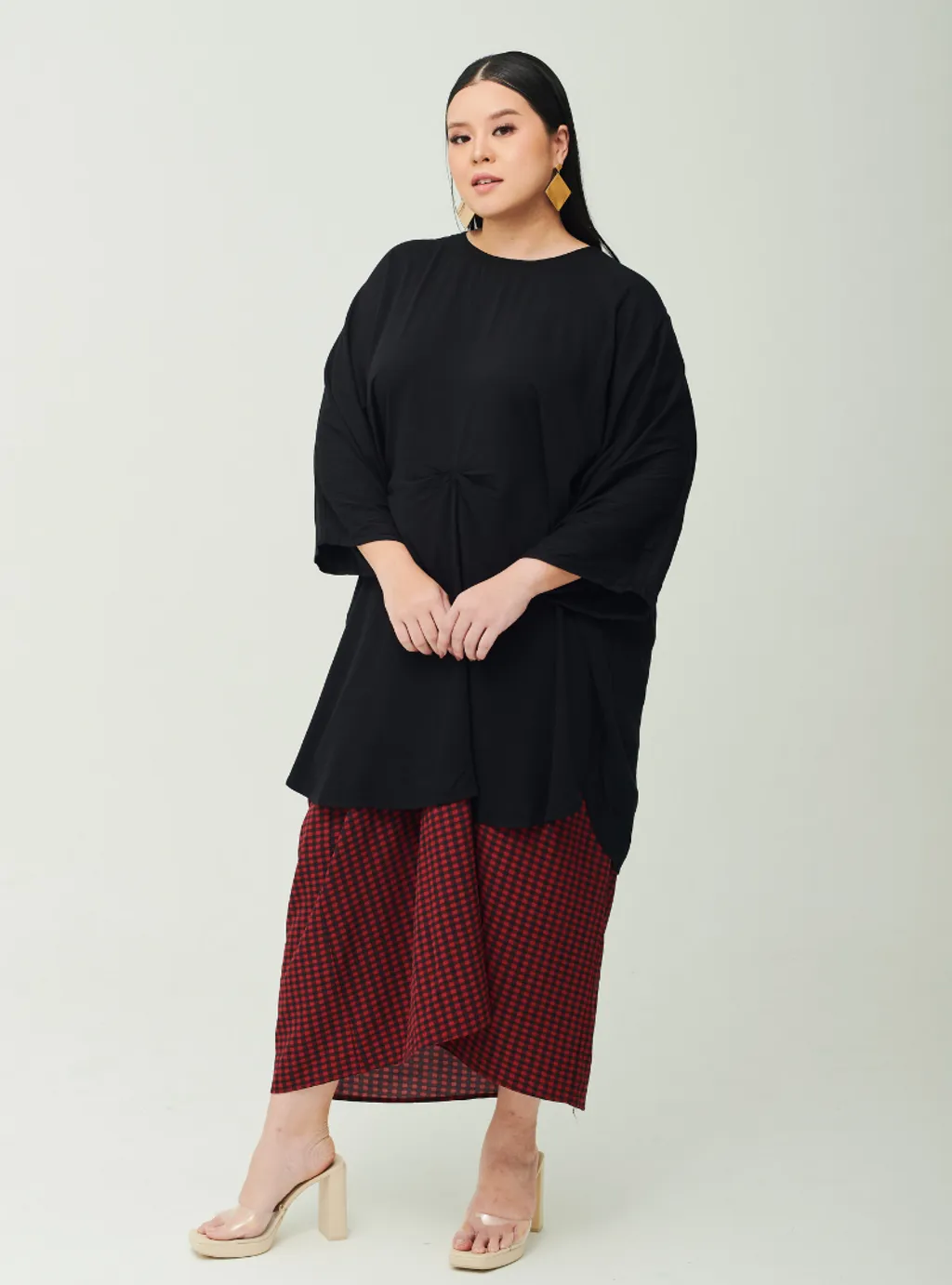 Tun Bedah Kaftan X Pario Skirt