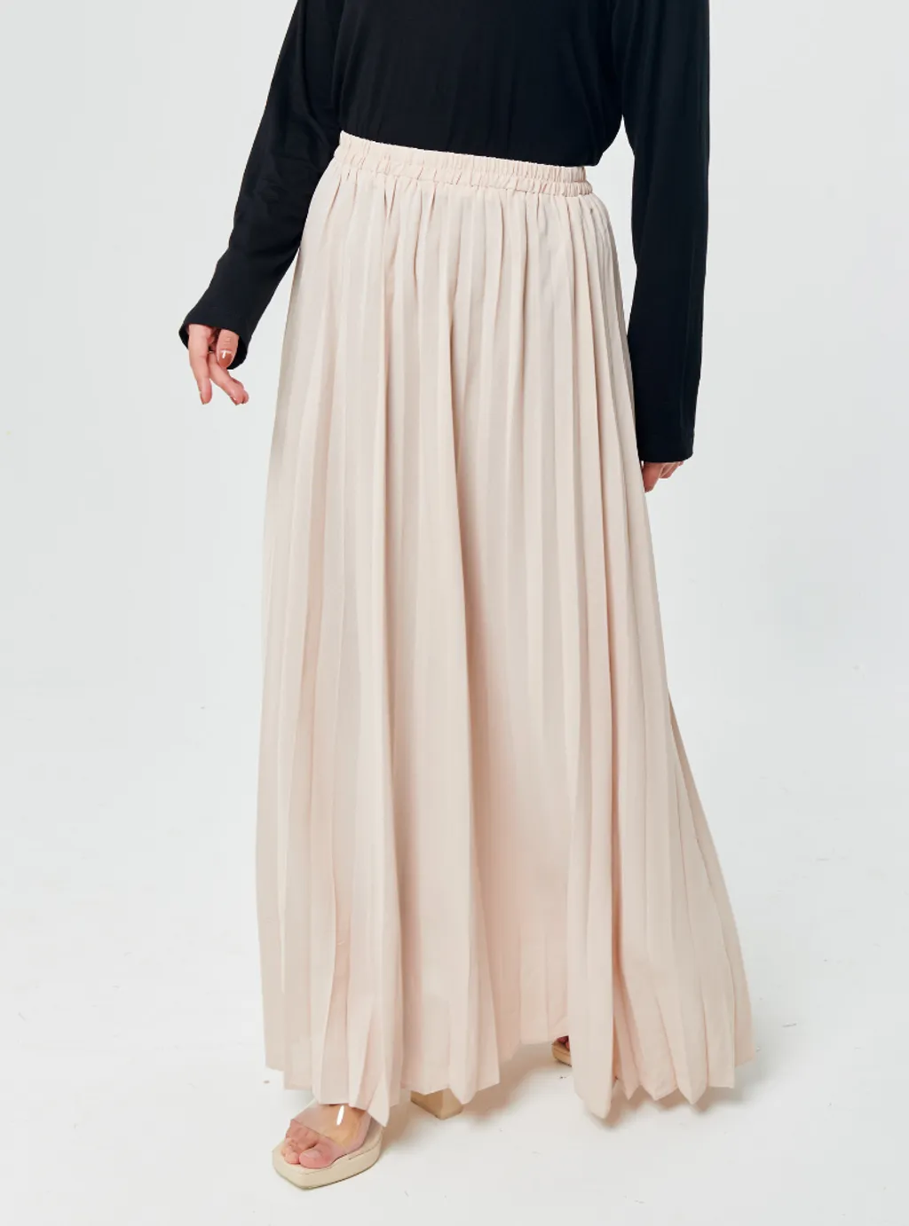 Basic Pleated Skirt